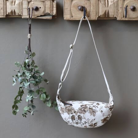 Anniversary Gürteltasche Creme & Gold – Chic Antique Limited Edition