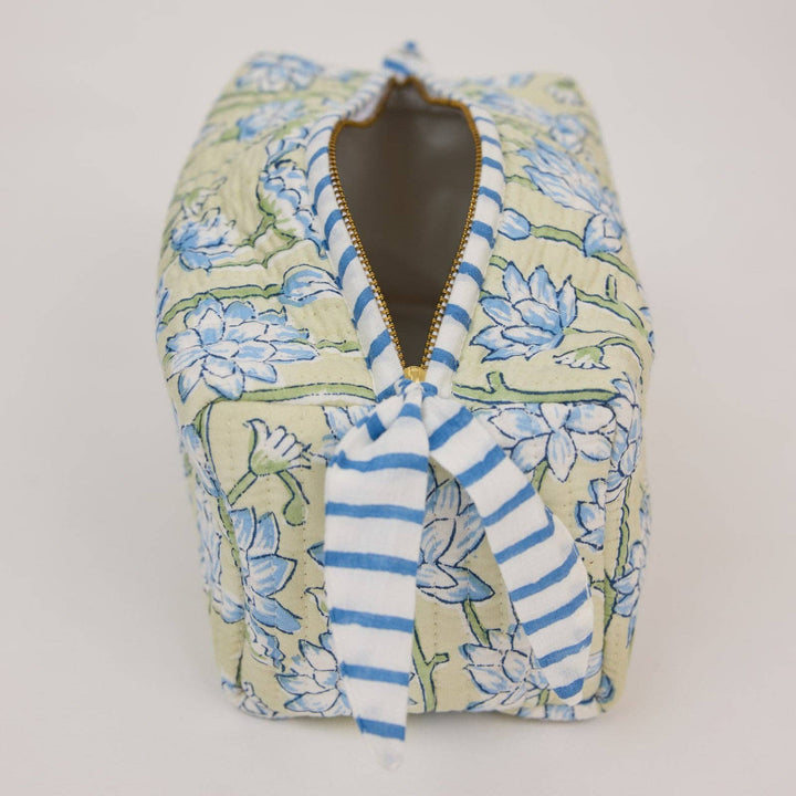 Kulturbeutel - Lotus Indigo aus Bio-Baumwolle