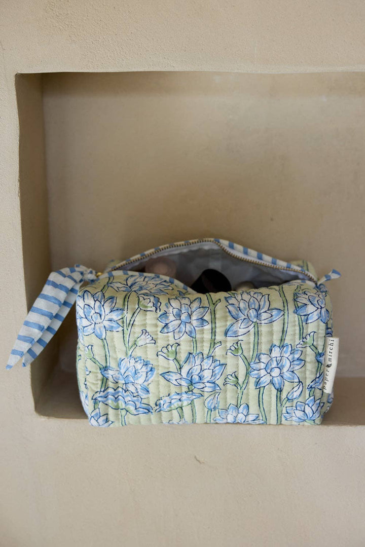 Kulturbeutel - Lotus Indigo aus Bio-Baumwolle