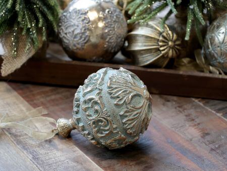 Weihnachtkugel mit Organzaband