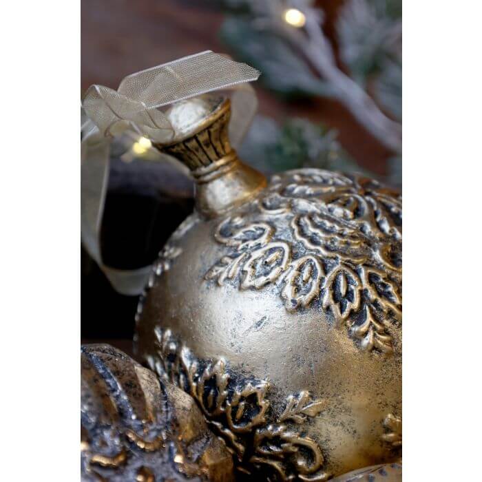 Boule de Noël avec ruban organza