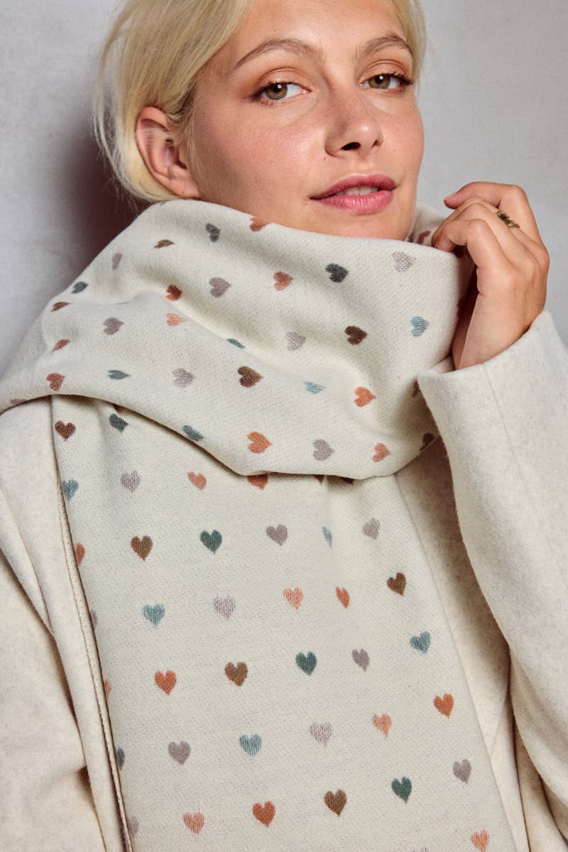 Wendbarer Wollschal Herzmotiv – Elegantes Winteraccessoire