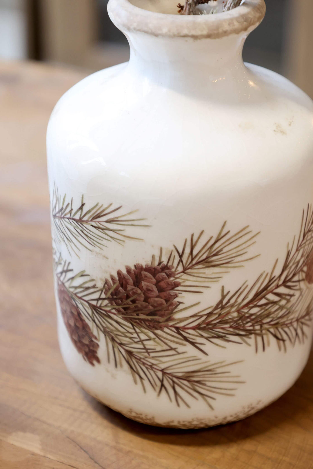 Vase à fleurs avec motif de cône