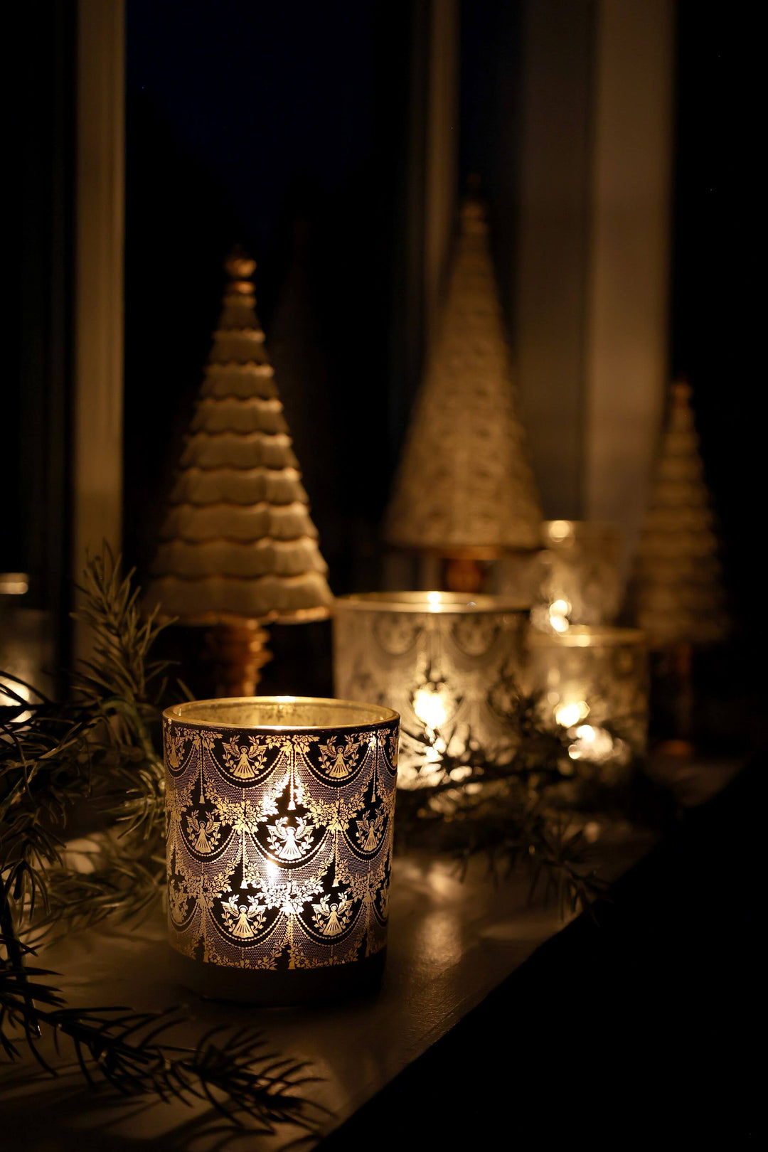 Windlicht mit filigranem Muster