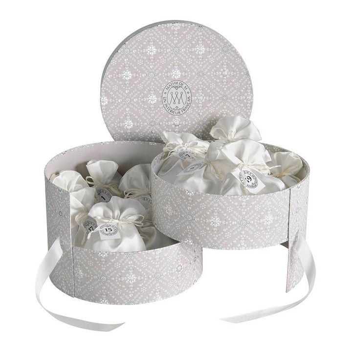 Mathilde M. Adventskalender „Fête Nacrée“ – Duftende Überraschungen in Schmuckbox