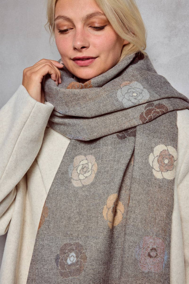 Wendbarer Wollschal mit Blumenmuster – Eleganter Schal für Herbst & Winter